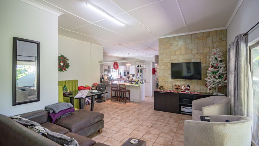 5 Bedroom Property for Sale in Vincent Eastern Cape